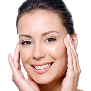 5 Best Natural Eye Creams